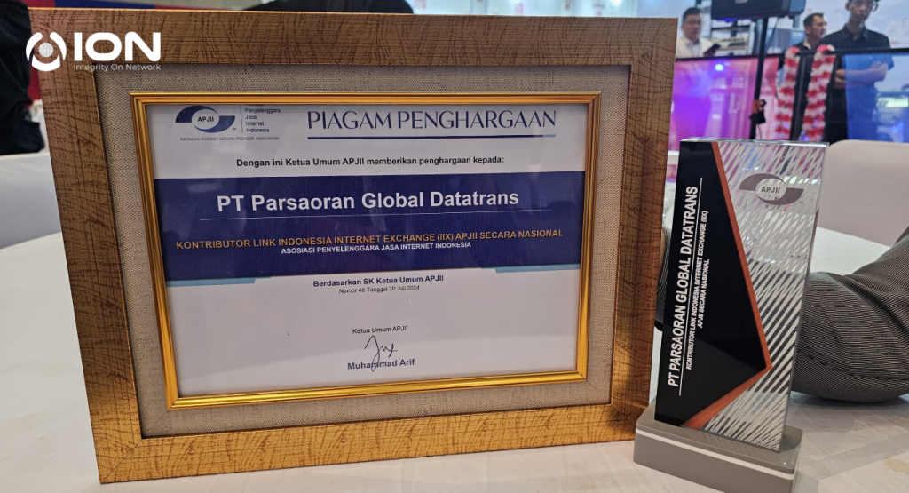 Penghargaan Kontributor Link Indonesia Internet Exchange (IXXS) APJII Secara Nasional