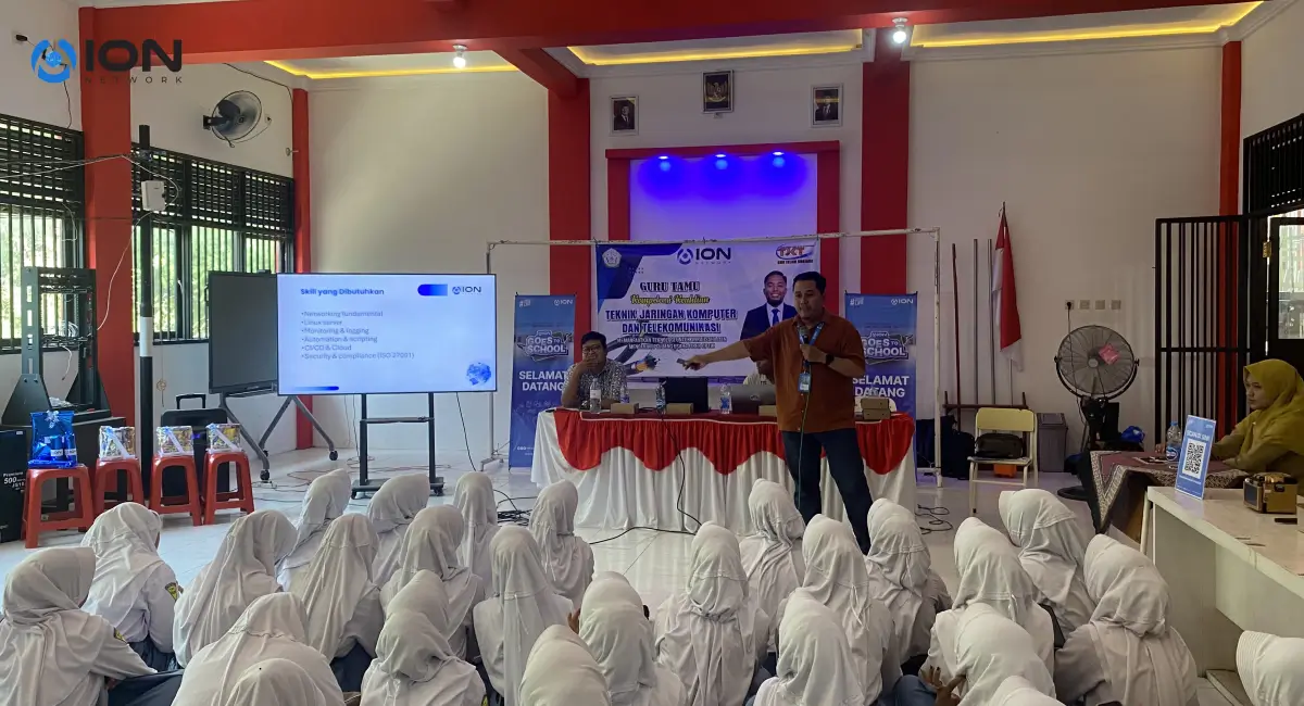 ION Network Gelar ION Goes to School di SMK Islam Kunjang, Dorong Wirausaha Digital Berbasis Fiber Optic