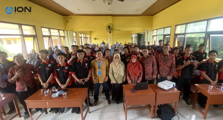 ION Network Hadirkan Praktisi Industri melalui Program IGTS di SMKN 1 Sidayu